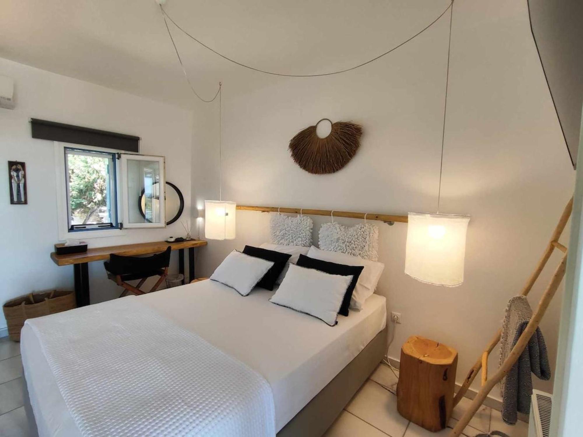 Island Magic - Seaview Villa With Jacuzzi Pool Ampelas Eksteriør billede